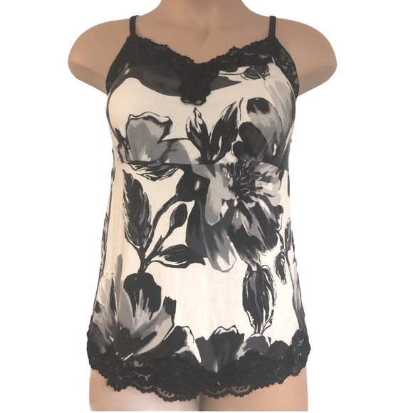 Lane Bryant Tops - EUC Lane Bryant Camisole